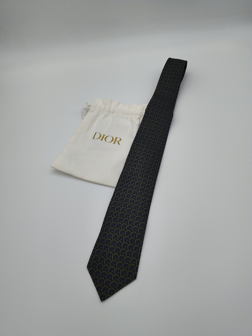 Vintage CHRISTIAN DIOR Cravates Paris Silk Tie Navy Green Geometric 53" Like New - Picture 5 of 6